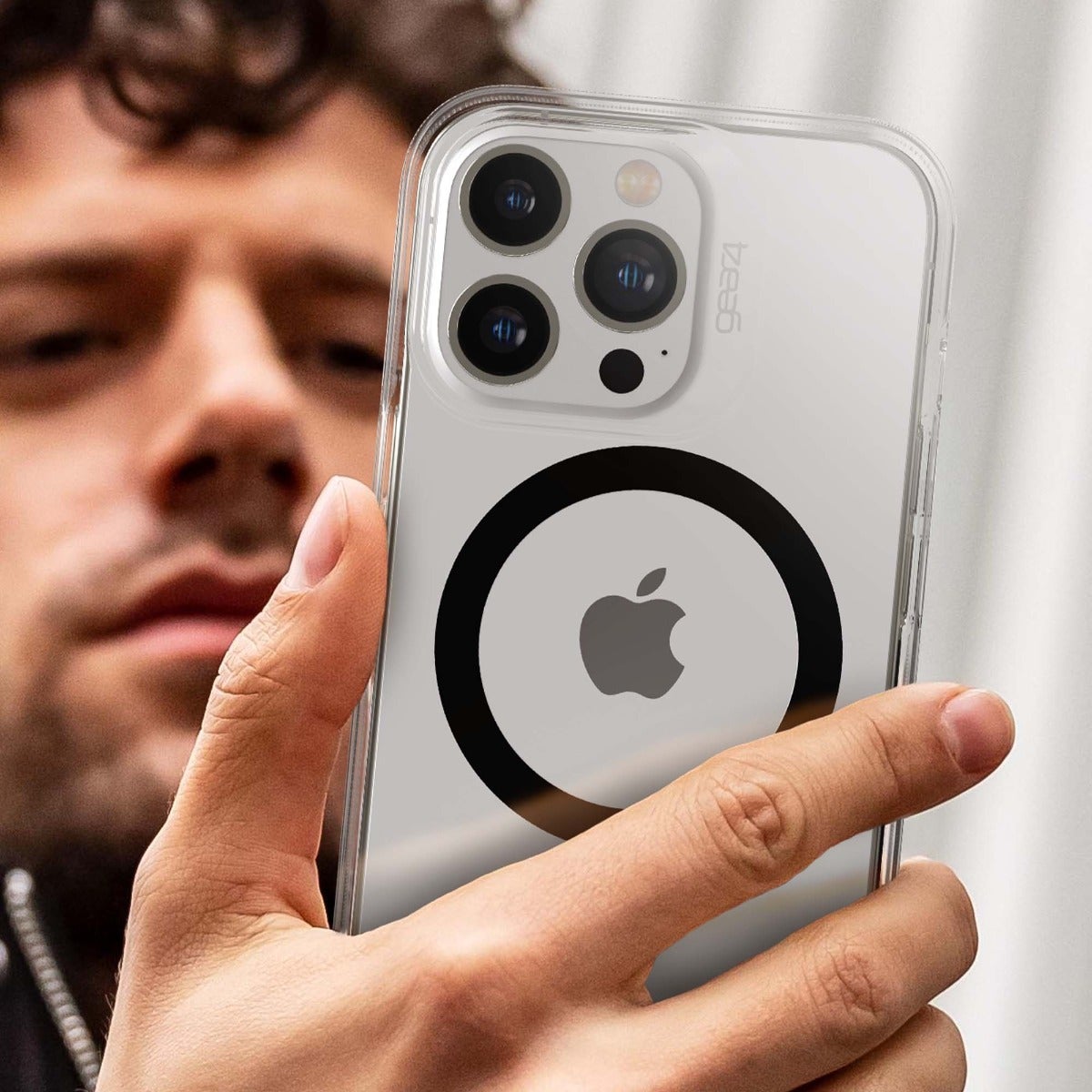 Obrázek GEAR4 D3O Santa Cruz Snap kryt iPhone 13 Pro černý